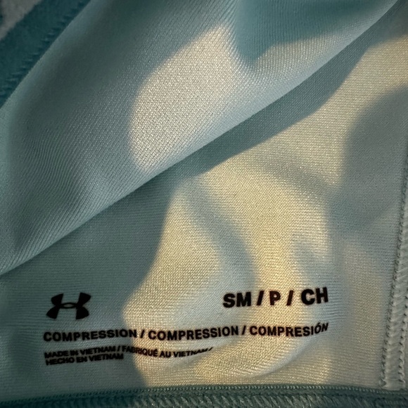 Under‎ Armour Blue Racerback Sports Bra Moisture-Wicking - Picture 3 of 3